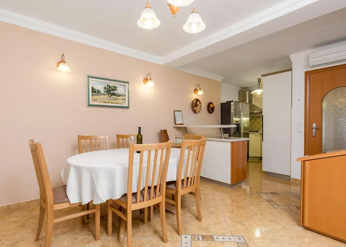 4 Bedroom Amazing In * Garica