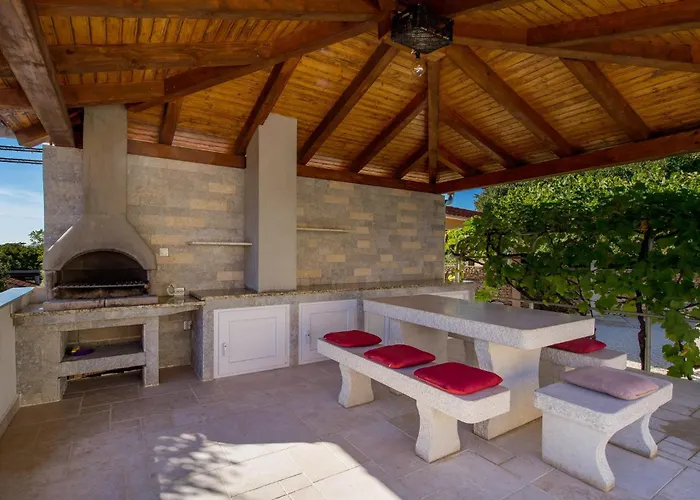 4 Bedroom Amazing In Garica