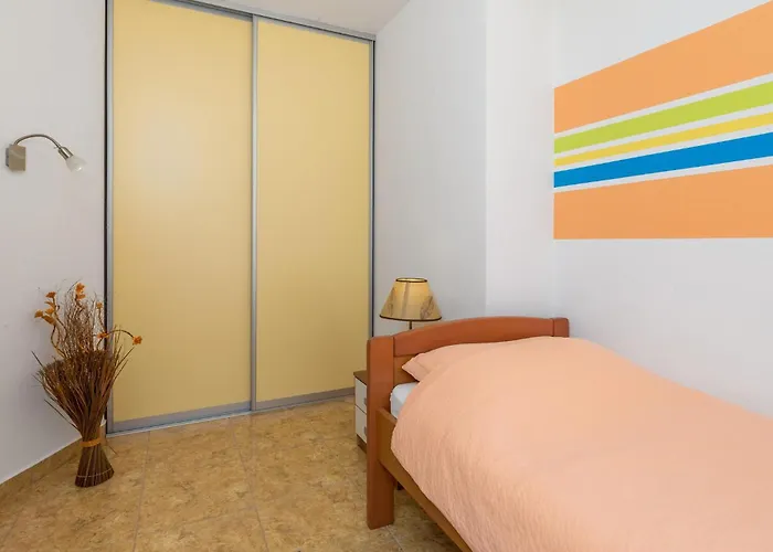 4 Bedroom Amazing In Garica