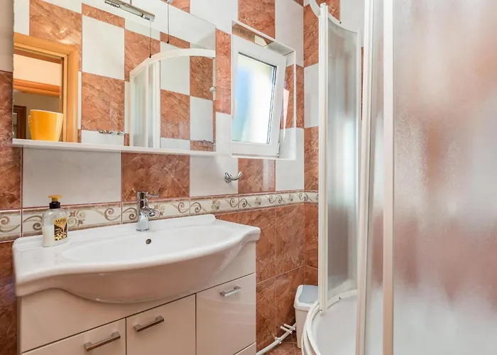 4 Bedroom Amazing In *
